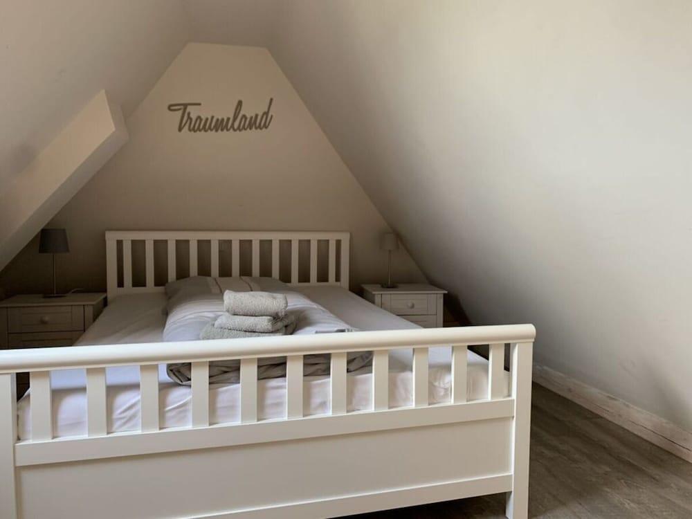 Vanta in the House aft Diek