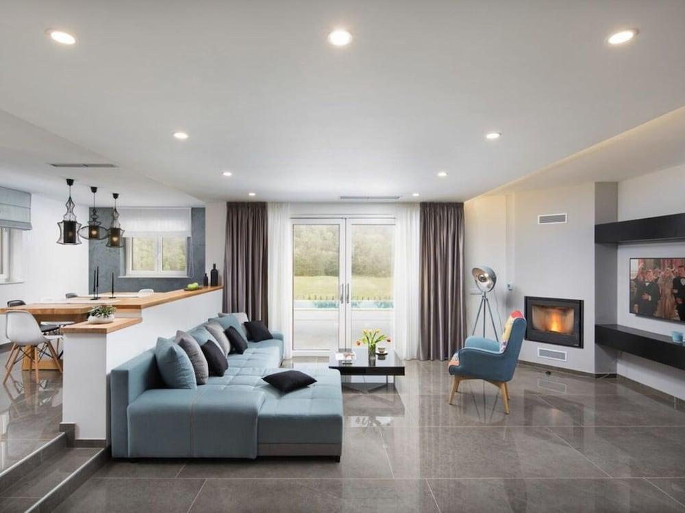 Villa Terra Comfortable Holiday Residence