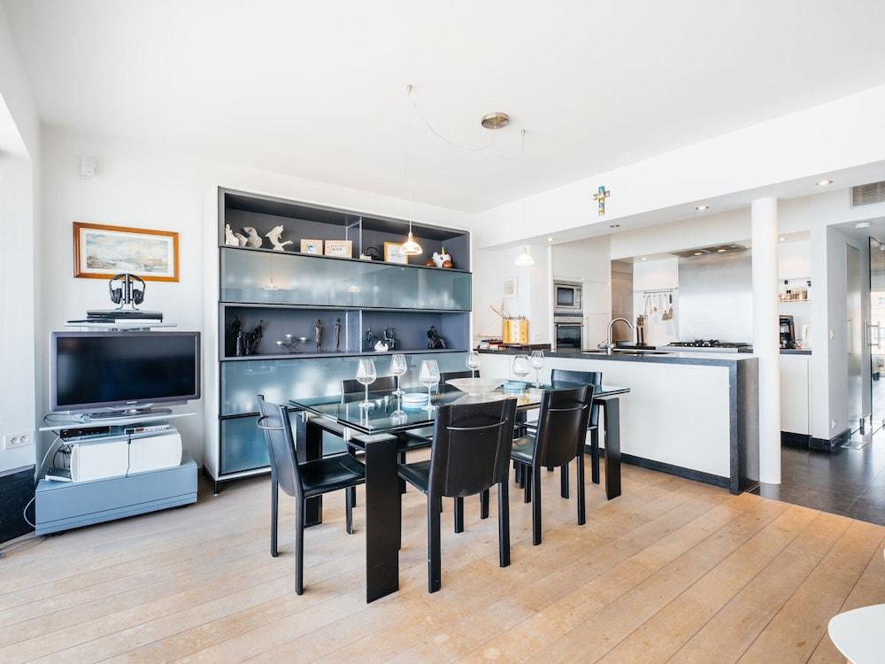 Apartment Koksijde Stunning Sea View