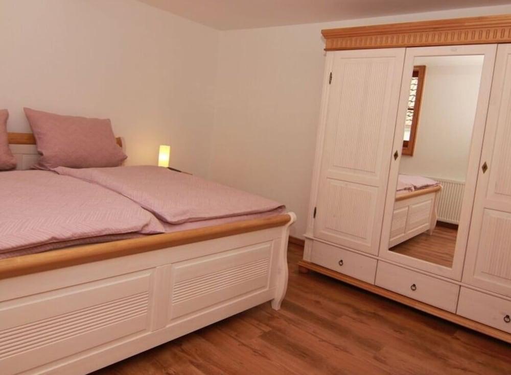 Townhouse Modern Retreat