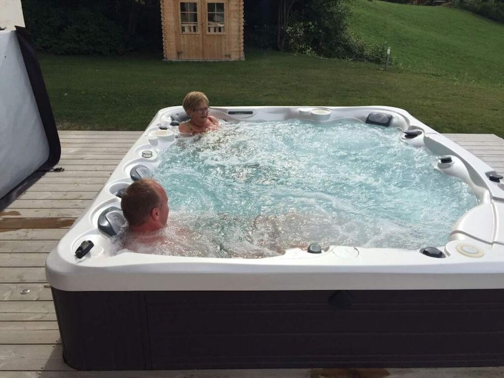 Comfortable Chalet Near Ski-lift