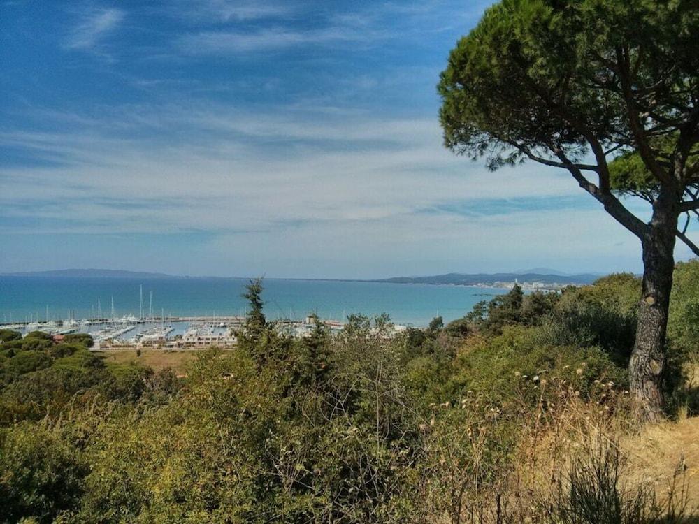 1 in the Detached Benefei Country House