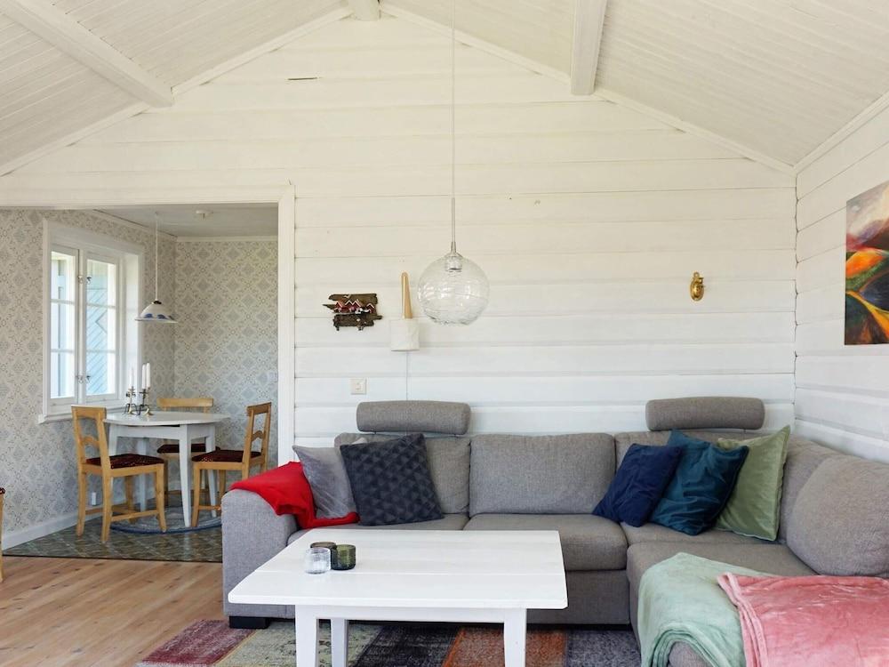 4 Person Holiday Home in Grundsund