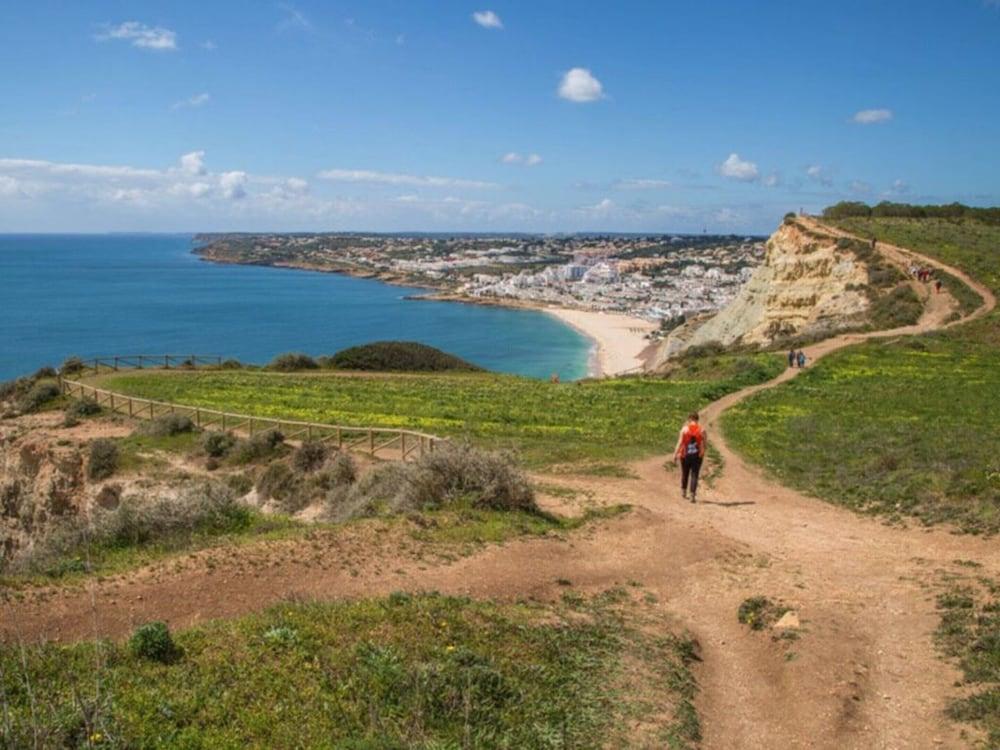 Apartment on the Beach in Vale Centianes