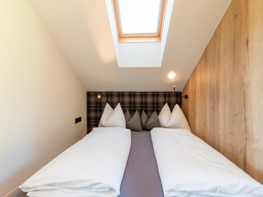 Cosy Chalet in Wolting in a Charming Area