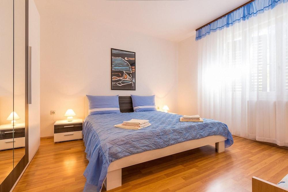 Comfortable Apartment With Terrace and Garden