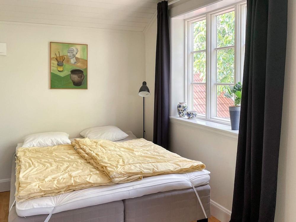 11 Person Holiday Home in Odeshog-by Traum