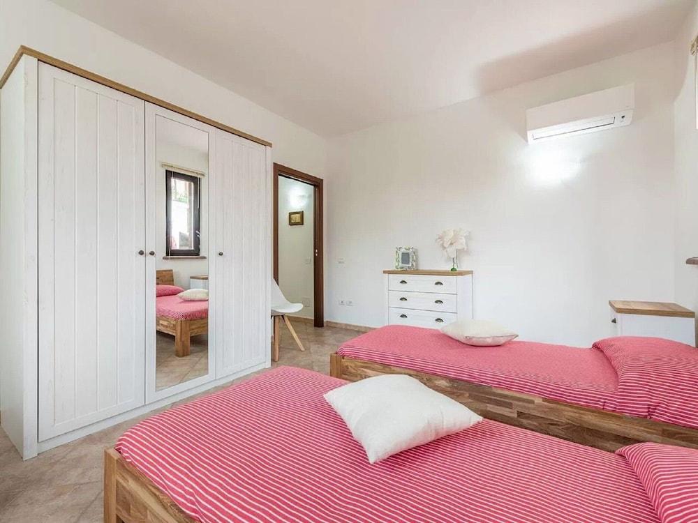 Detached Villa With Garden in Stintino