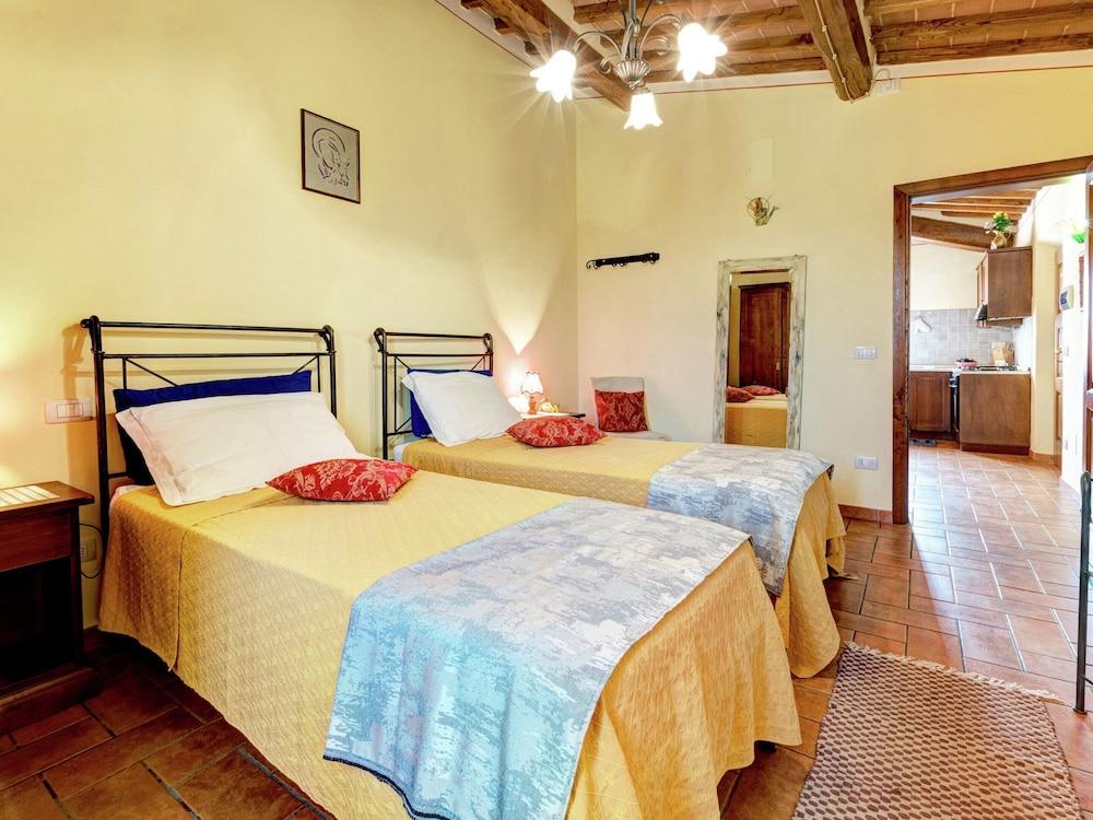 Tranquil Cortona Home