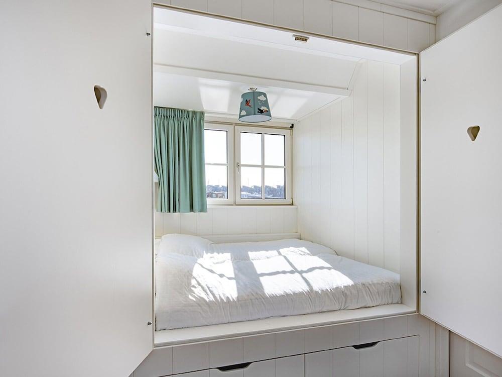 Luxury Villa With gas Fireplace