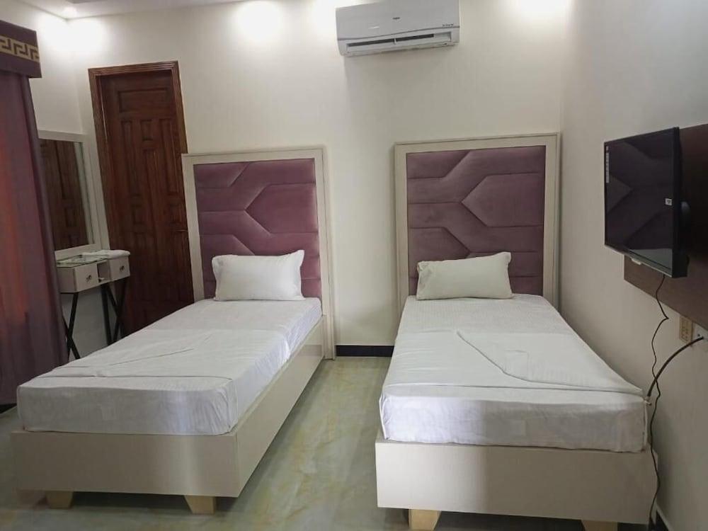 Dove Inn Family Residency