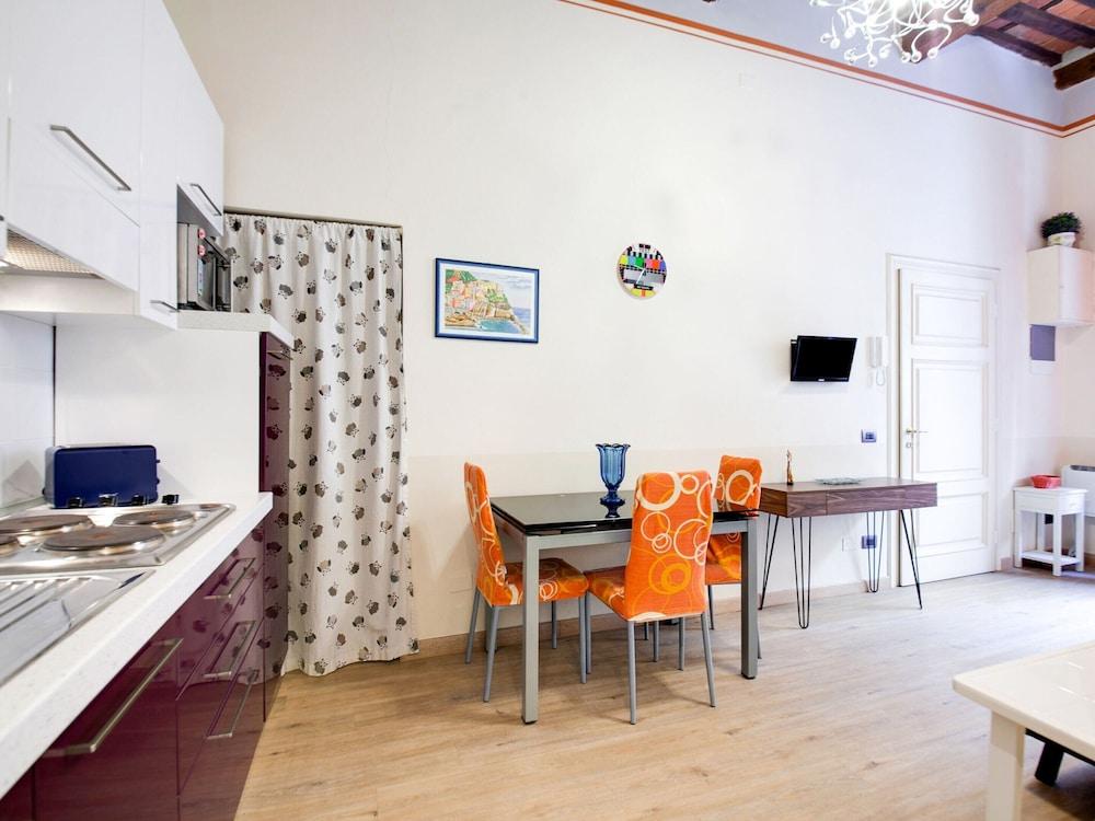 Mansion in Lucca Near Via Fillungo