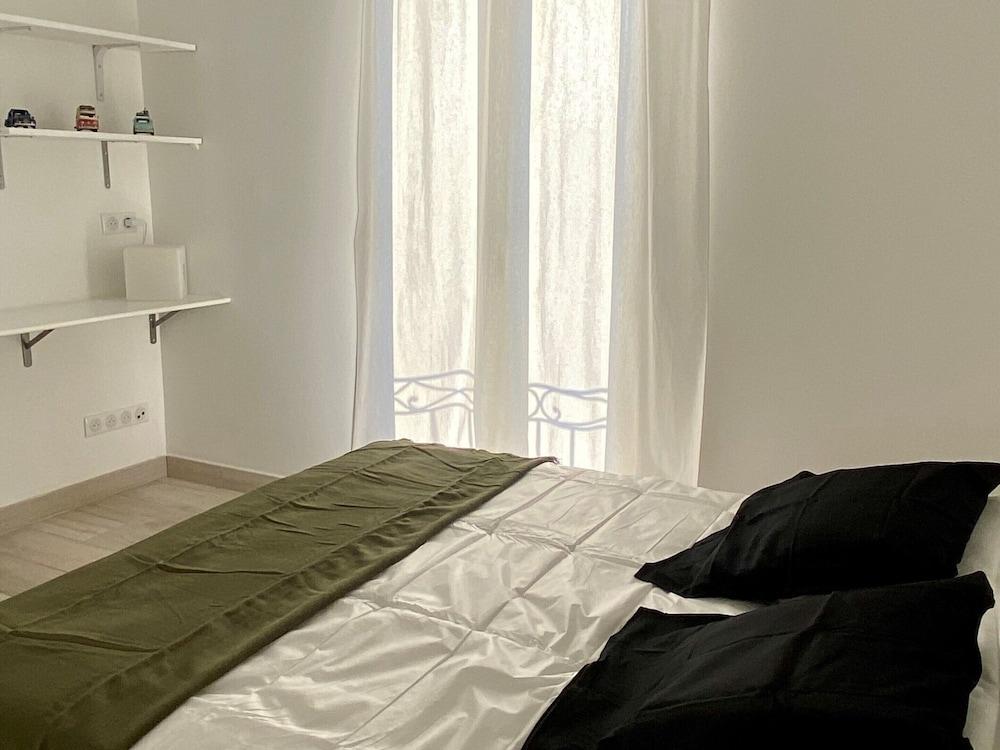 Charming Villa in Saint-tropez With Private Pool