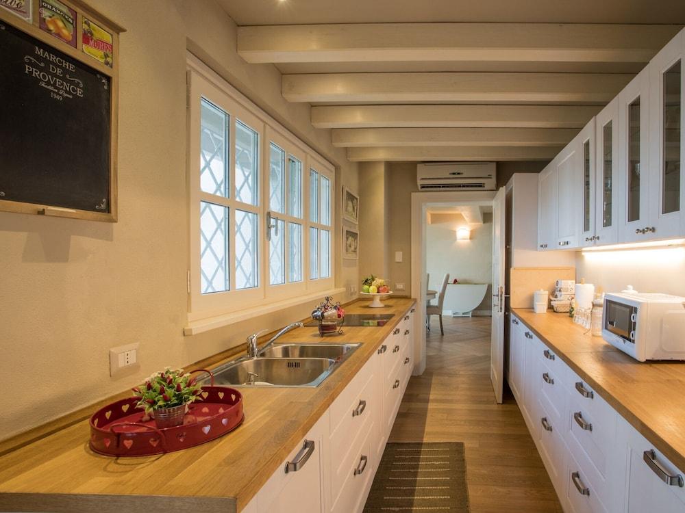 Holiday Home in Magione With Lake View & Pool