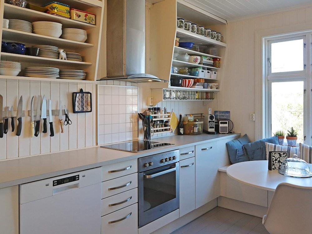 12 Person Holiday Home in Lyngor