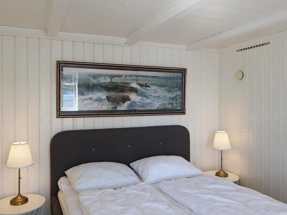 12 Person Holiday Home in Lyngor