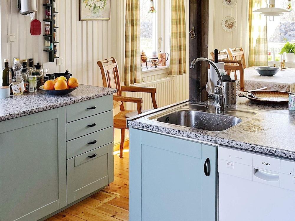 6 Person Holiday Home in Klintehamn-by Traum