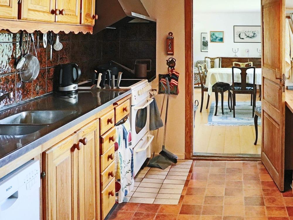 7 Person Holiday Home in Langaryd-by Traum