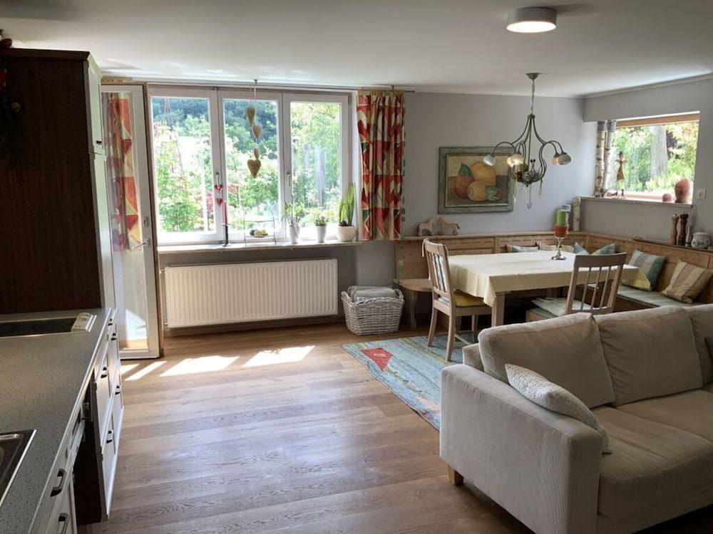 Baldauf Modern Retreat