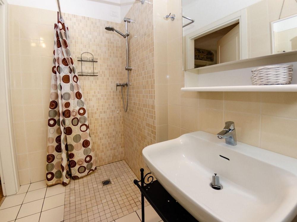 Holiday Home in Lucca With Pool & Garden