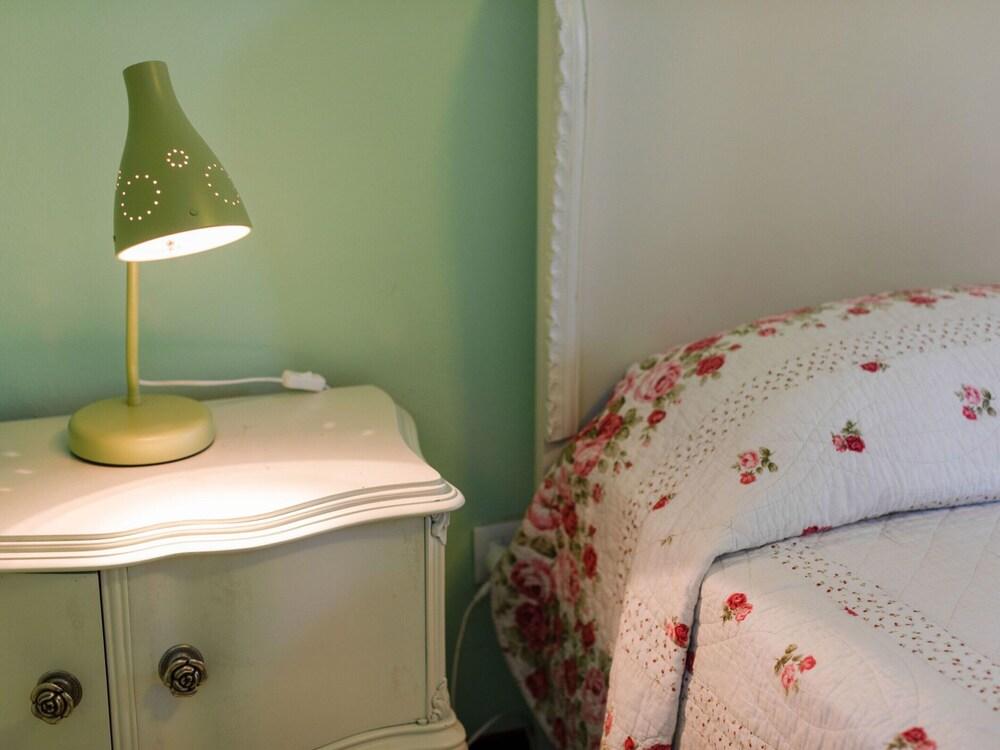 Villa in Torri del Benaco With Lake Garda Views