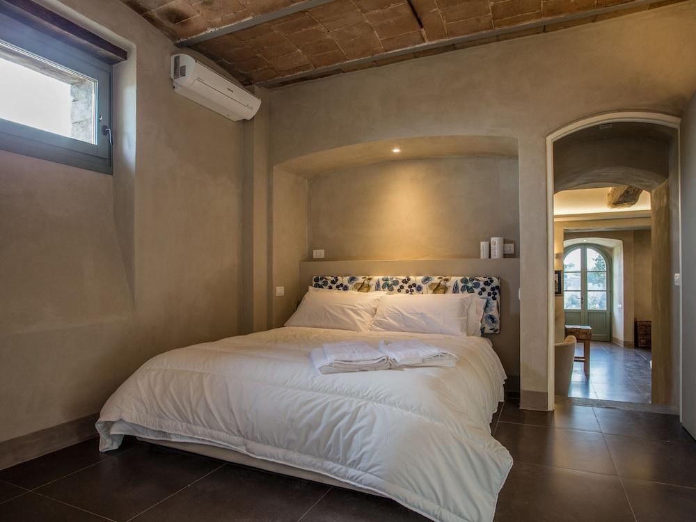 Holiday Home Magione Lake View Pool