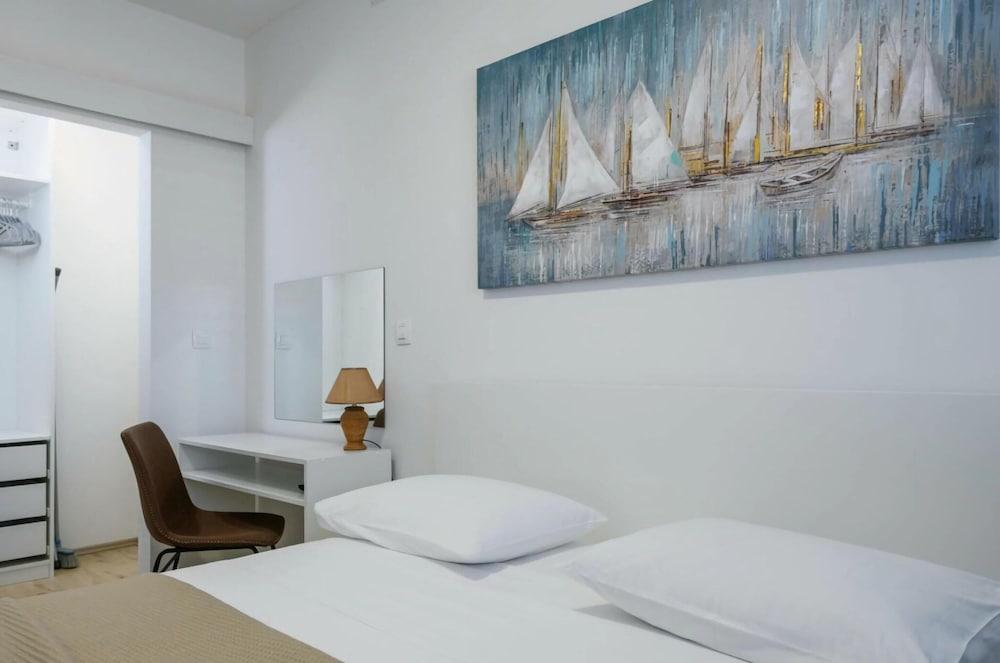 Villa Dora - Apt 4 "bruin"