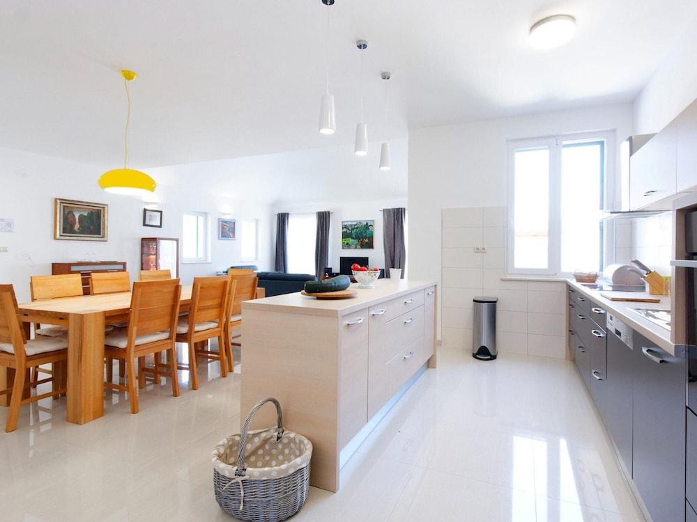 Villa in Croatia With Stunning Mountain Views