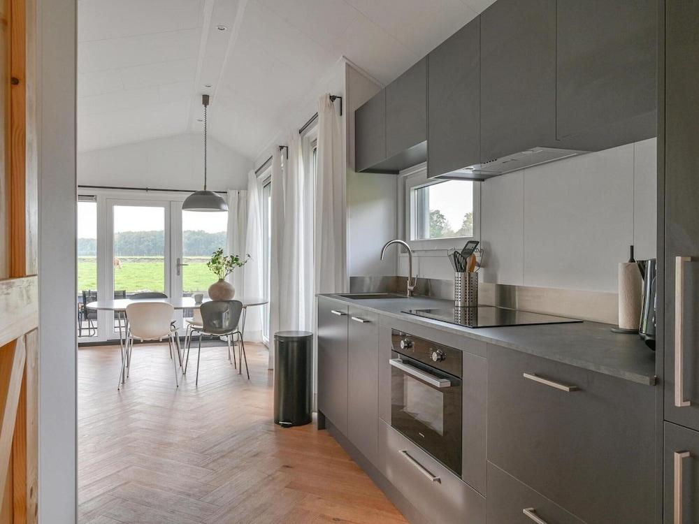 Chalet in Dutch Park With Garden and Terrace