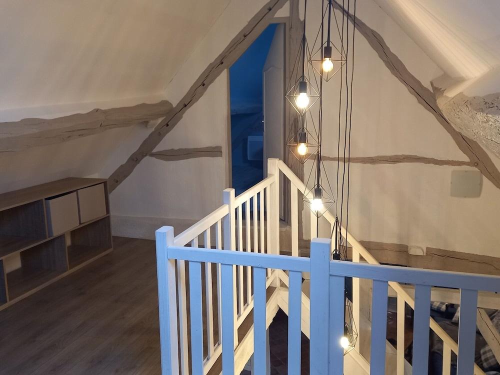 Character Vacation Home With Garden