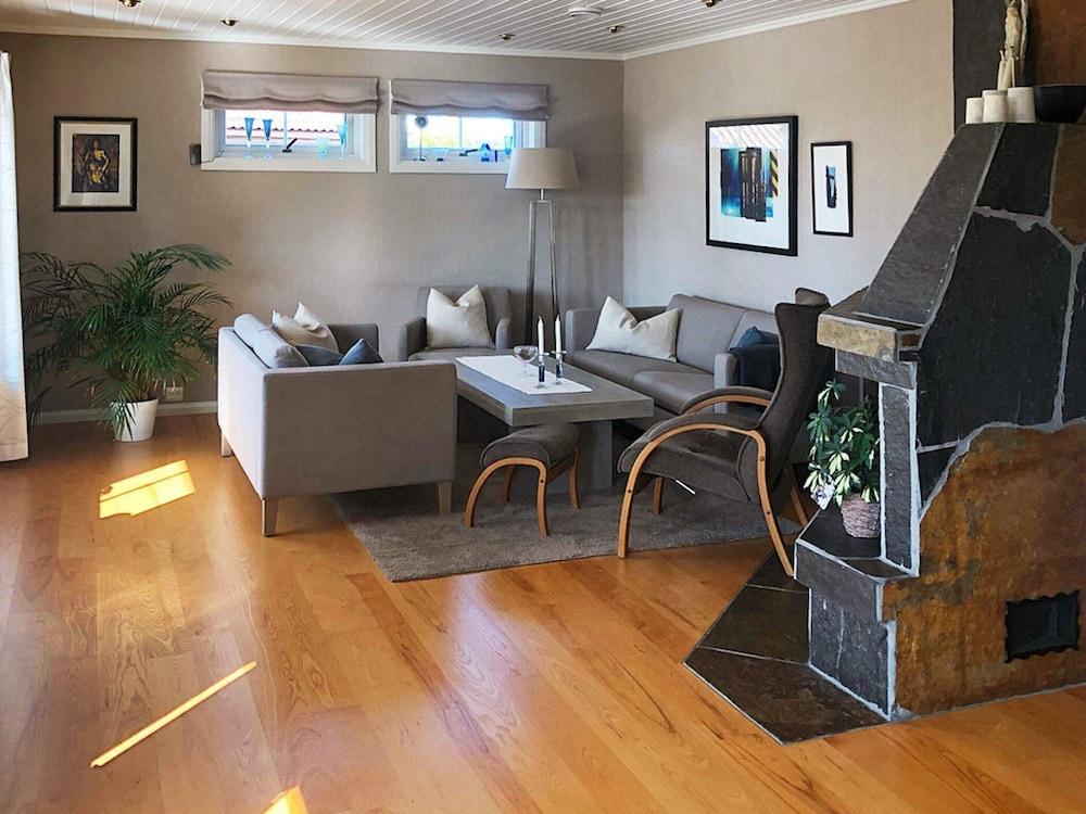 10 Person Holiday Home in Sogne