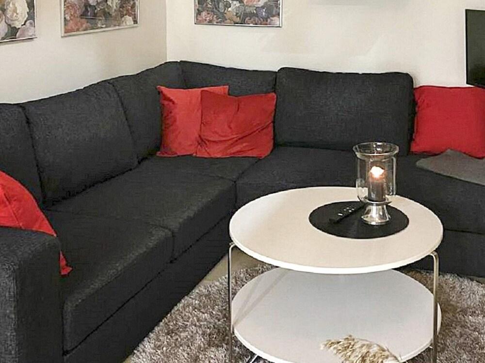 6 Person Holiday Home in Syssleback-by Traum