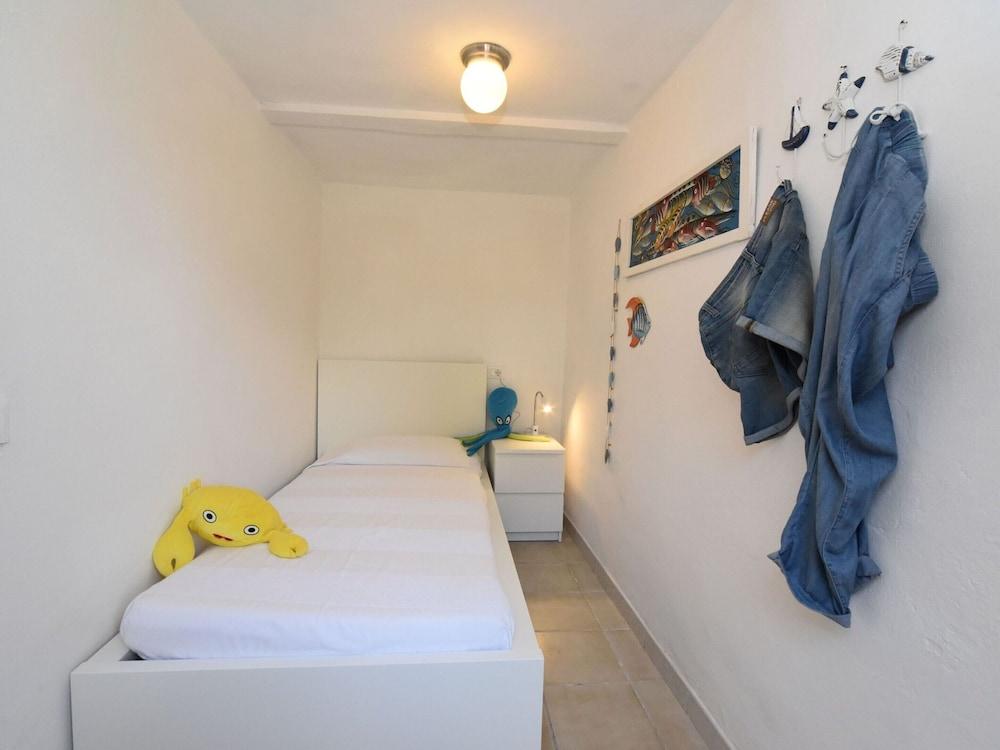 Belvilla by OYO Villa Alexa Sei