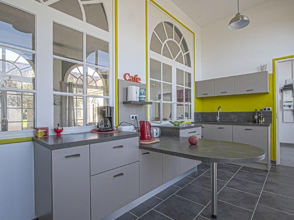 Spacious Holiday Home With Garden