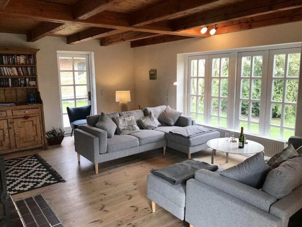 Appelhus Modern Retreat