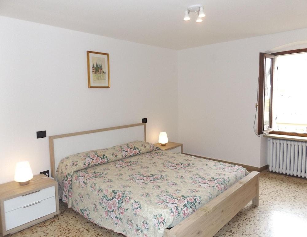 Apartment in Garda With Lake View