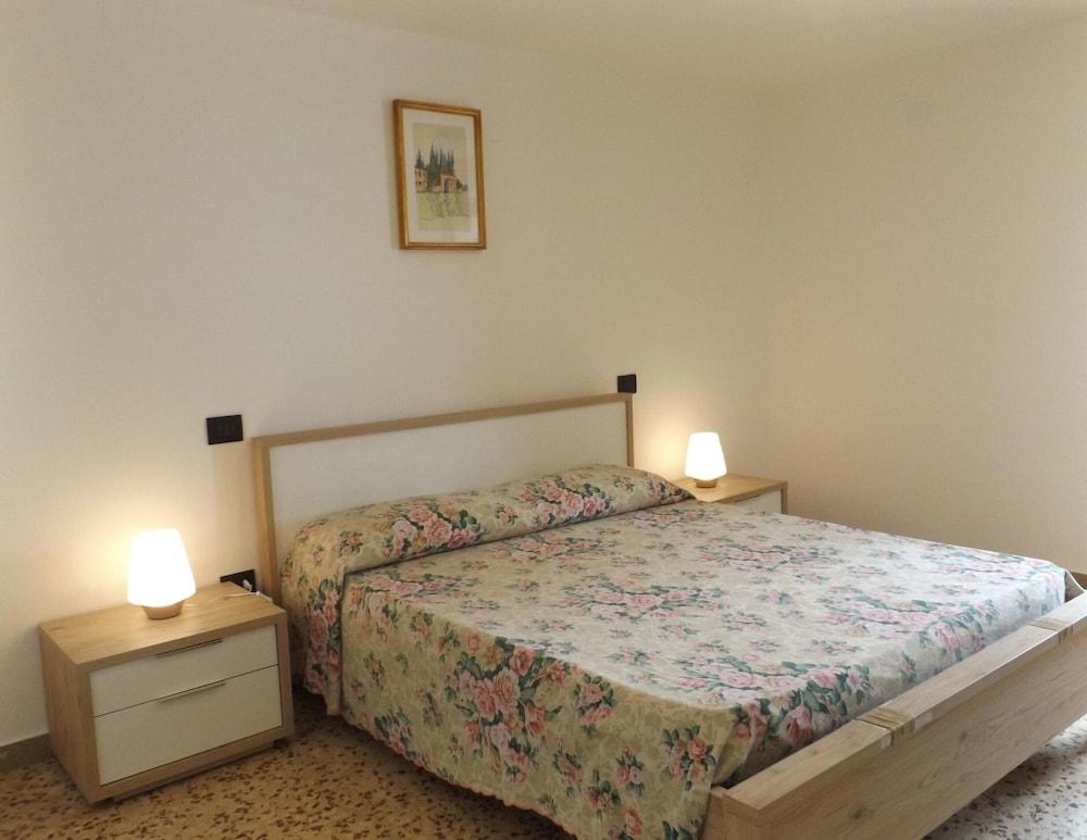 Apartment in Garda With Lake View