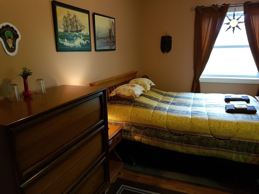 The Hidden Treasure - Le Trésor Caché