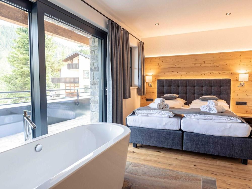 Superior Chalet With Sauna