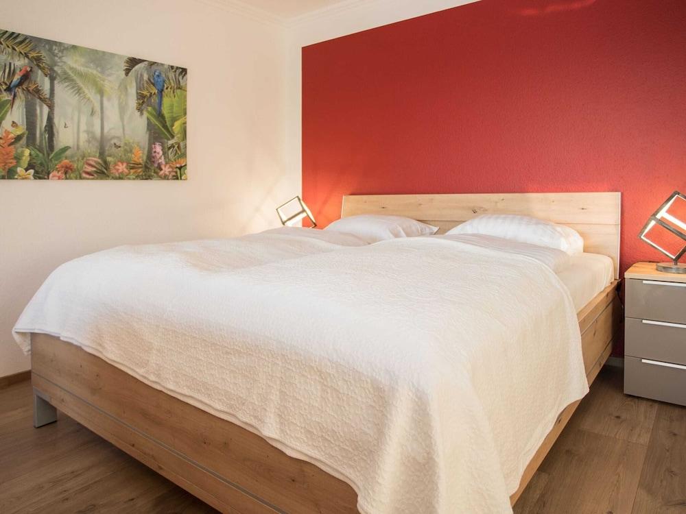 Small Studio in Neuastenberg With Balcony