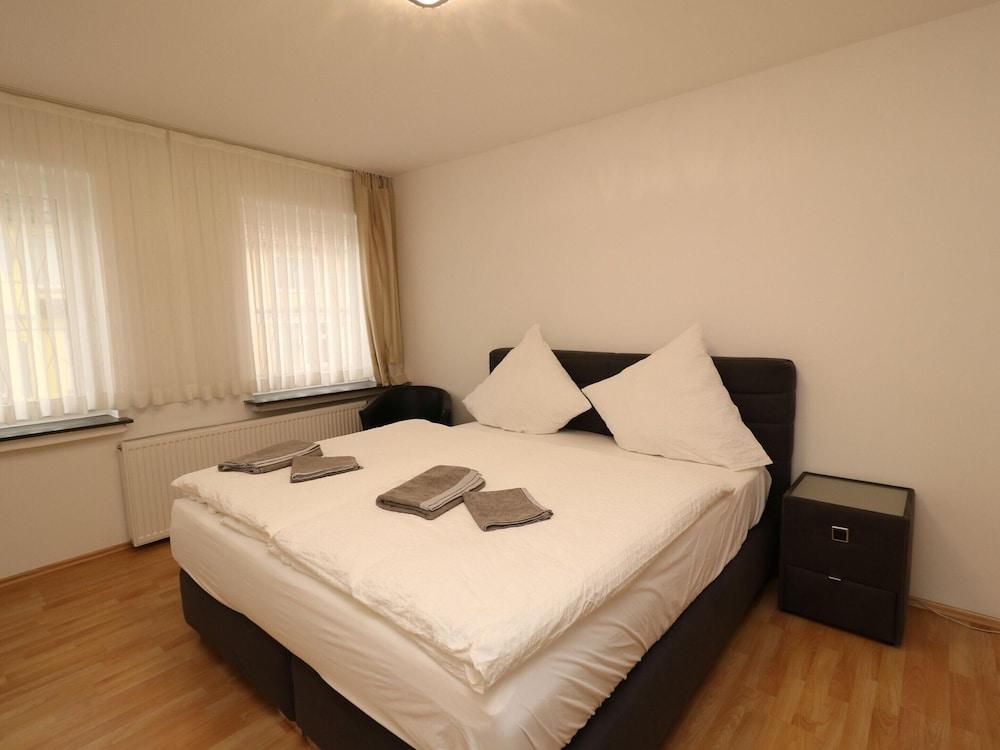 Stylish Apartment With Terrace