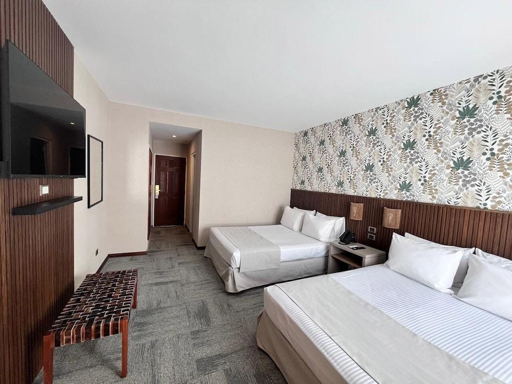 Cerro Calafate Hotel