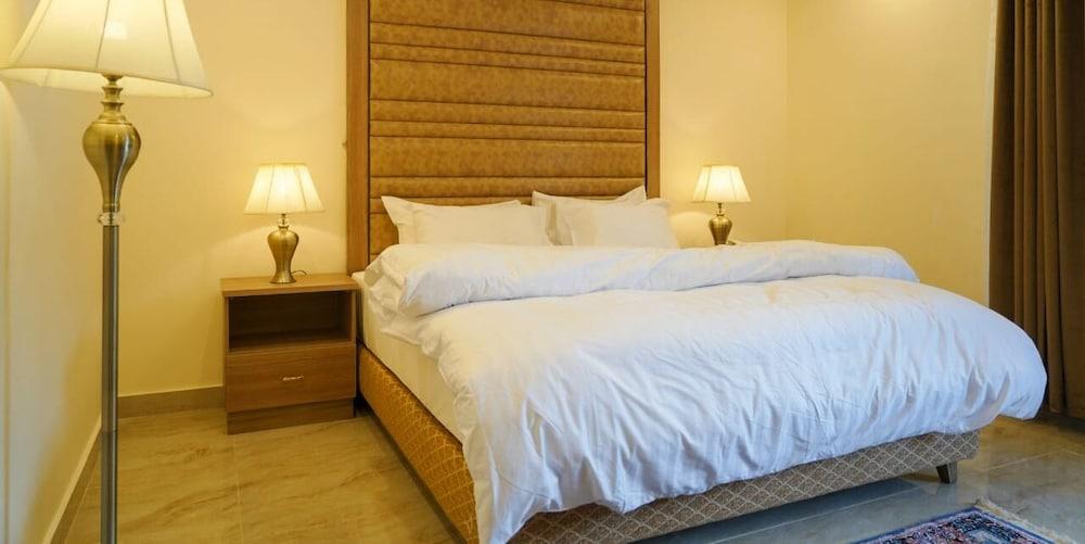 La Serene Hotel and Resort