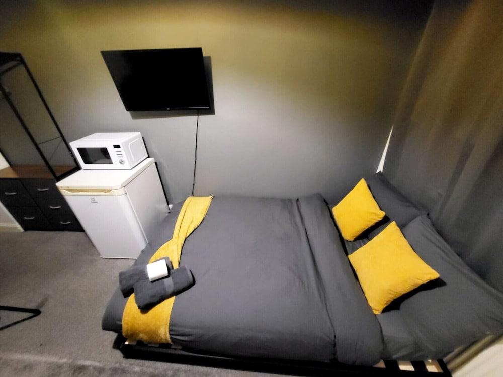 Stay Sleep Rest - De Grey