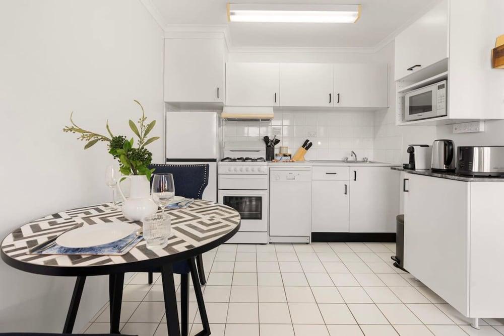 Harbourside 15 in Mcmahons Point