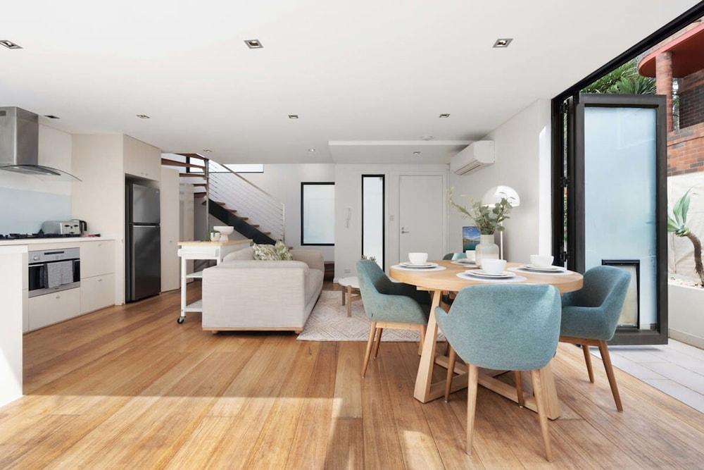 Relaxed Beachside Townhouse