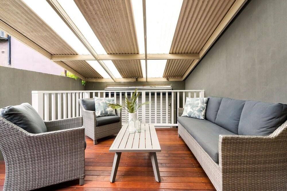 Comfy Darlinghurst Retreat