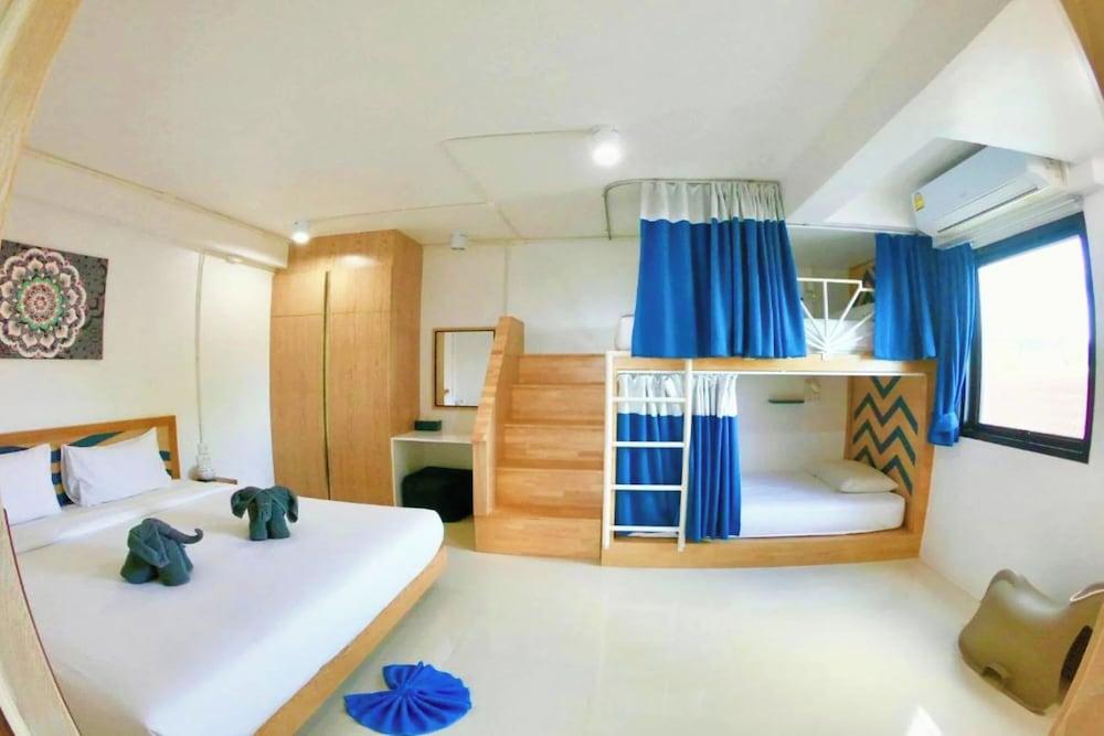 The Rock Samui Poshtel Lamai Beach