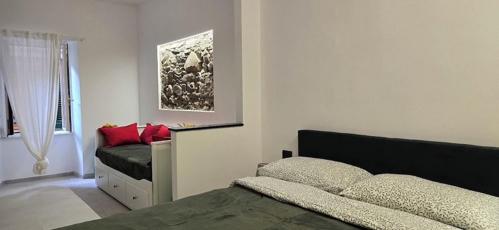 The white cave- Bluchalet