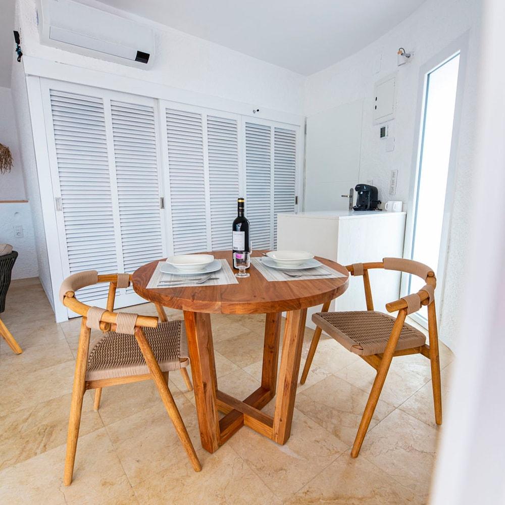 Castell Mar 1007 in Roses